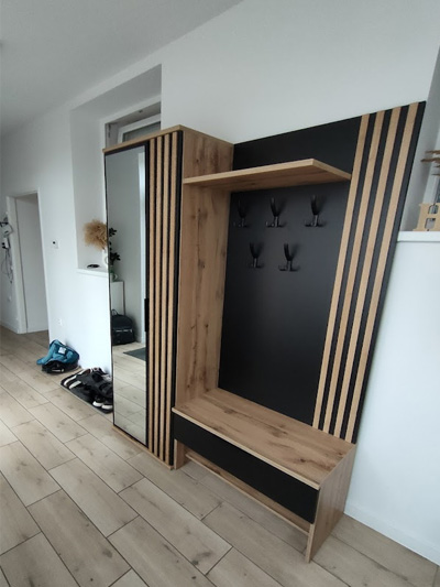 MENLOR PREDSIEŇ